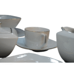 Service de table porcelaine blanc carrée avec bord doré – Image 7